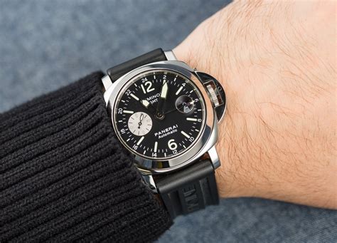 panerai gmt on wrist